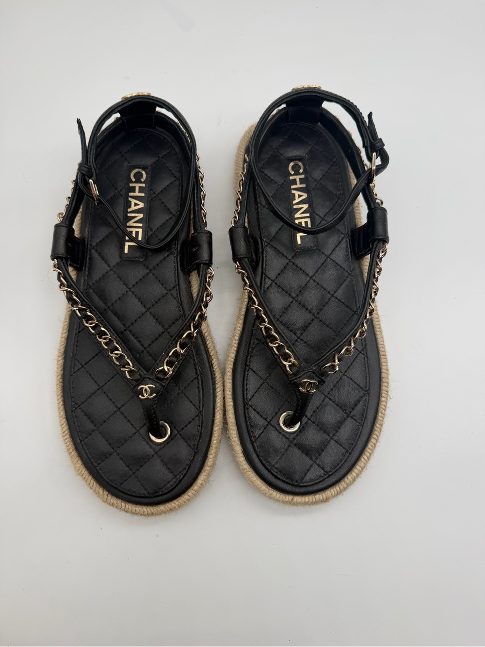 CHANEL Black Quilted Leather Chain Trim Espadrille Sandals Sz 38 - Picture 2 of 9